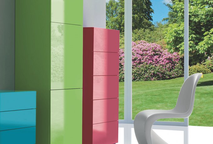 Farbenfroh lackieren: AF010957_Bild_66_AF009333_Flyer_2in1_Lack_CH_Keyvisual_535x345.jpg