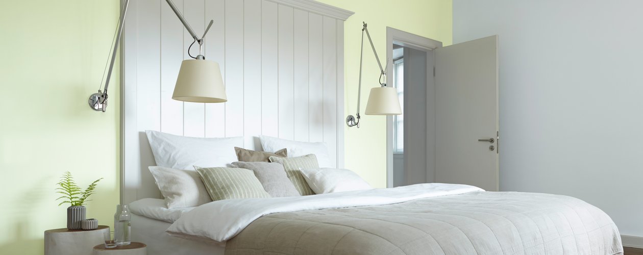 Grüntöne schaffen ein Gefühl von Balance und Entspannung – perfekt für das erste gemeinsame Zuhause.